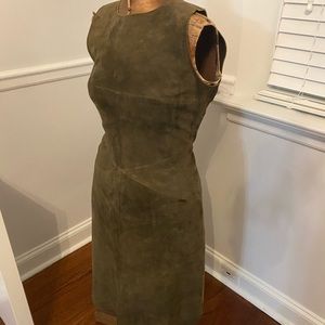 Stunning CHANEL brown suede dress. Like new, wonderful condition, 100% authentic